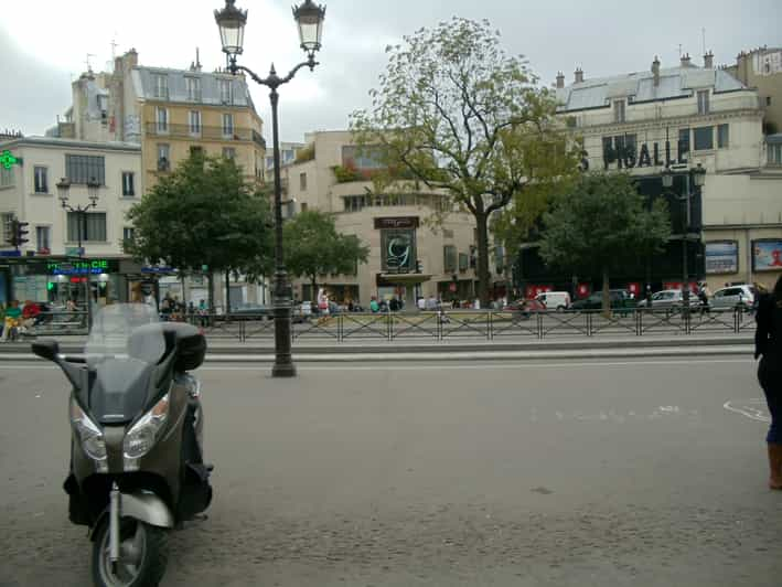 Visite autoguidée de Montmartre et chasse au trésor GetYourGuide