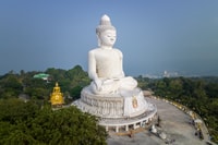 Phuket, Big Bouddha, Wat Chalong et Visite guidée de la ville - Housity