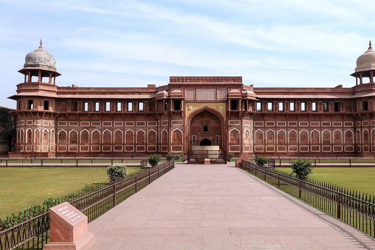 Hyderabad: Chaumahla Palace Tour with Entry Ticket & Pickup Chaumahla Palace, Tour Entry Ticket Hassle-Free Hotel Pickup