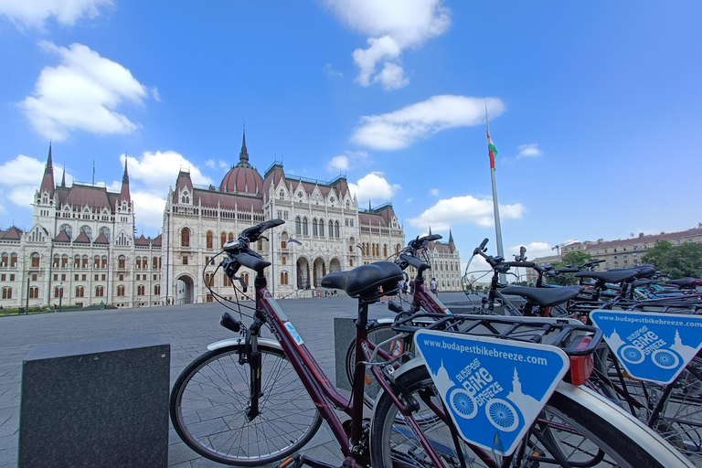 Lo mejor de Budapest en bicicletaLo mejor de Budapest en bici con una comida húngara