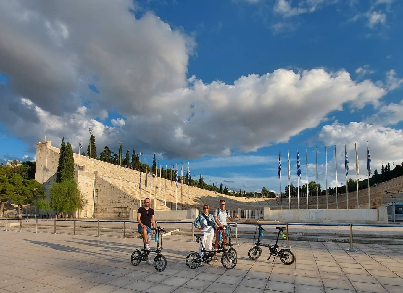 Athen: Oplev byrundvisningen på elektrisk cykel