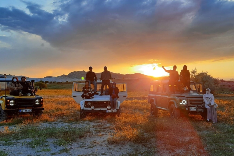 safari en jeep au coucher du soleil en cappadoce