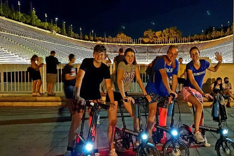 Athene: ontdek de stad tijdens een avondtour op een elektrische fiets