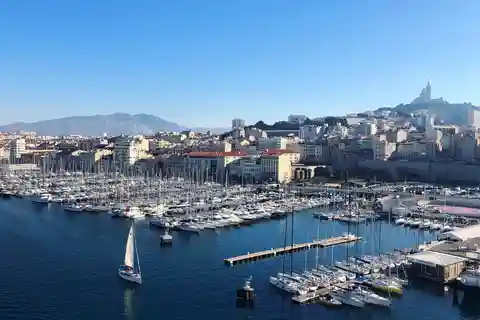 Marselha: O porto antigo e "le Panier"
