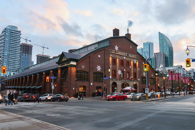 Toronto: Private City Tour with CN Tower & Cruise