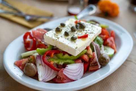 Smak Korfu: Mała grupa lub prywatna piesza wycieczka kulinarna po KorfuWycieczka kulinarna w małej grupie