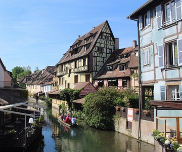 Colmar: Highlights Walking Tour and Wine Tasting