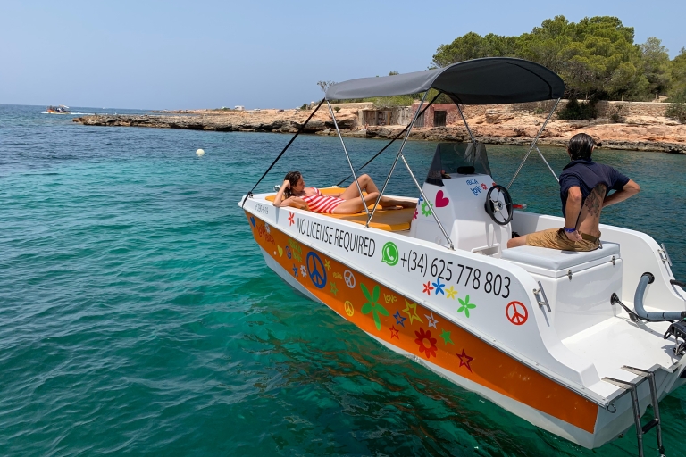 Ibiza: ontdek de mooiste baaien in een boot die je zelf bestuurtOntdek de beste baaien in een boot die u zelf bestuurt