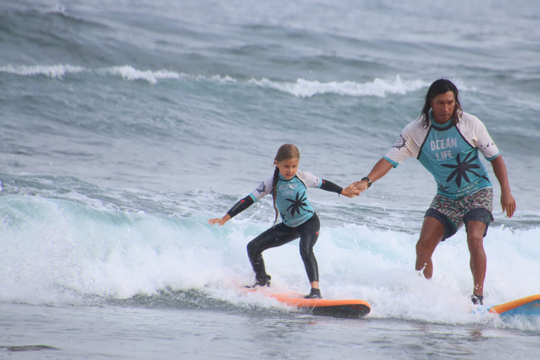 Playa de Las Americas: Groepsles surfen met uitrusting