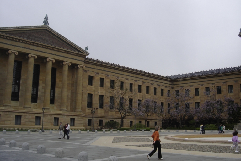 Philadelphia Museums self-guided walking tour scavenger hunt