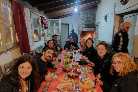 Mendoza: Sunset Horse Back Riding in the Mountains and BBQ