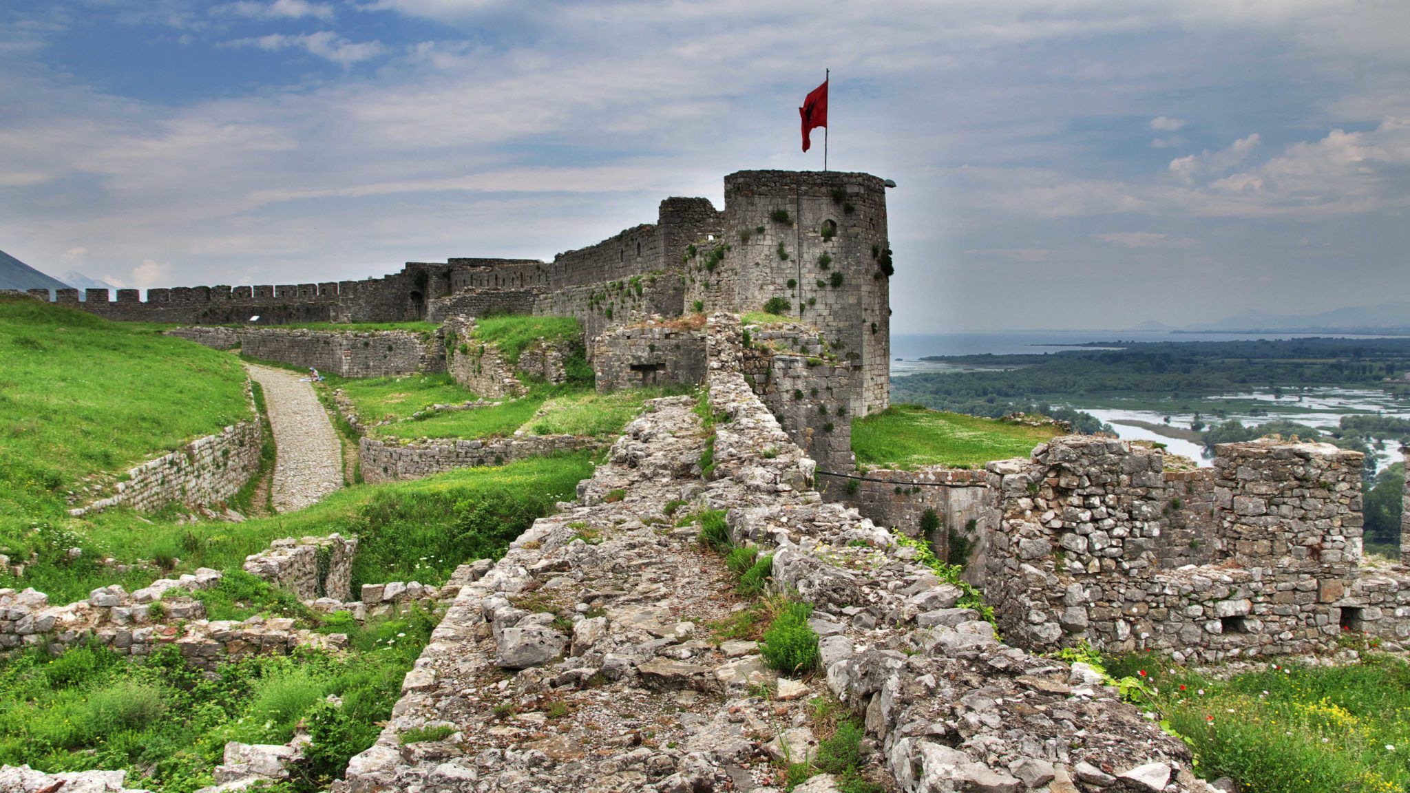 Von Ulcinj: Rozafa-Burg, Shkodra-See und Shkoder-Tour