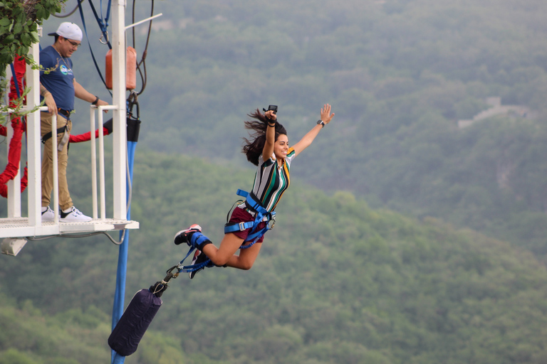 Santiago: Puenting en el Parque Cola de Caballo