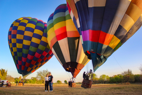 Från Monterrey: Privat ballongflygning med varmluftsballong