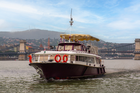 Budapest: Skyline Sightseeing Cruise with Parliament View 1-Hour Nighttime Cruise