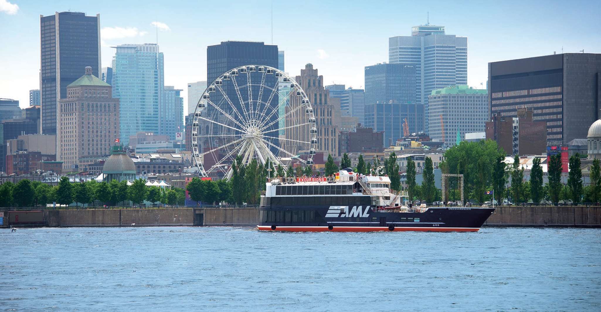 Montreal: AURA Experience at Notre-Dame Basilica and Cruise photo 3