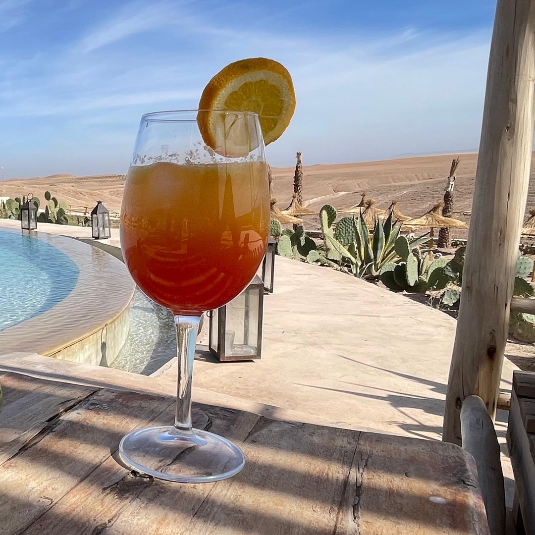 Private Luxury Lunch in Agafay Desert & Swimming Pool