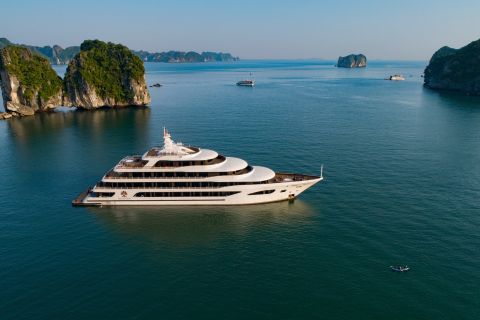 Halong Bay: Scarlet Pearl cruises 5 Stars++ 2D1N