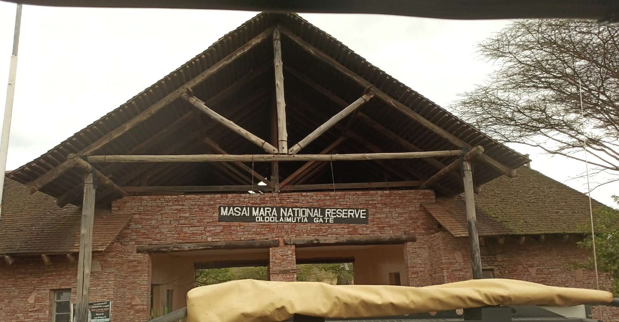 Gruppo di 3 giorni che unisce safari a Masai Mara Utilizzando un 4 x 4 - Hizvo
