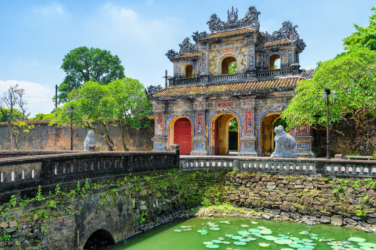 Shuttle Bus Da Nang nach Hue (einfache Fahrt)