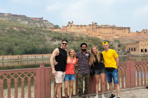 Excursión Privada de un Día Único por Jaipur en Coche y Conductor