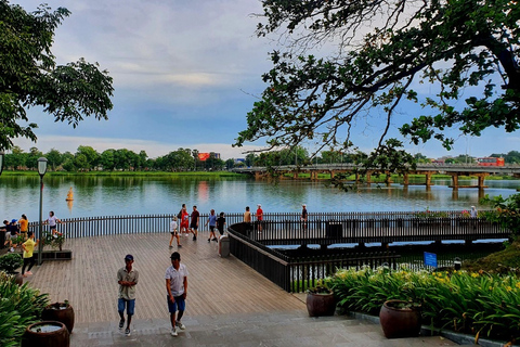 VAN HUE: HUE CITY TOUR EN DRAAKBOOTTOCHTHue stadstour en drakenboottocht