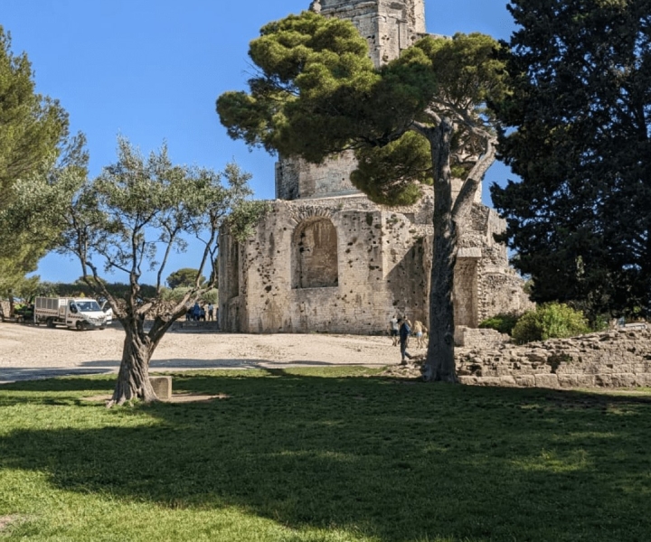 Tour Magne : Vestige des fortifications romaines de Nîmes
