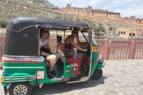 Wyjątkowa całodniowa wycieczka do Jaipur po różowym mieście Jaipur przez TukTukWycieczka TukTukiem i tylko kierowcą
