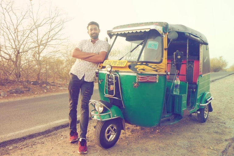 Visita de un día a la Ciudad Rosa de Jaipur en TukTukExcursión en TukTuk y sólo con conductor