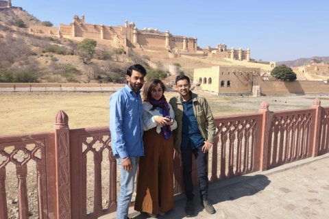 Wyjątkowa całodniowa wycieczka do Jaipur po różowym mieście Jaipur przez TukTukWycieczka TukTukiem i tylko kierowcą