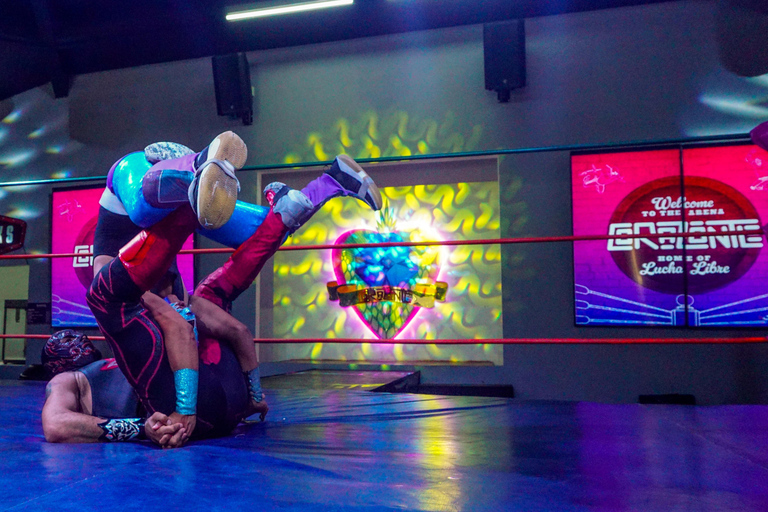 كوزوميل: عرض المصارعة المكسيكية مع التاكو والمارجريتاس!كوزوميل: تجربة Lucha Libre! باقة التاكو والمارجر