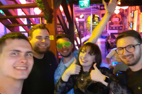 Budapest: Ruin Bar Pub Crawl mit Nightlife Guide