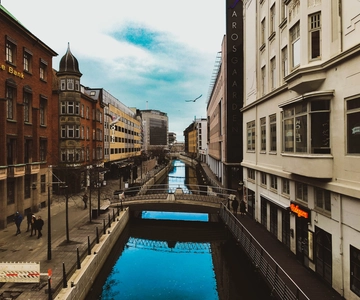 Aarhus: Tour guidato a piedi della città a sorpresa con una guida locale