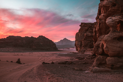 Visita de 2 días a Petra, Wadi Rum nocturno y el Baptisterio de 2 horasVisita privada