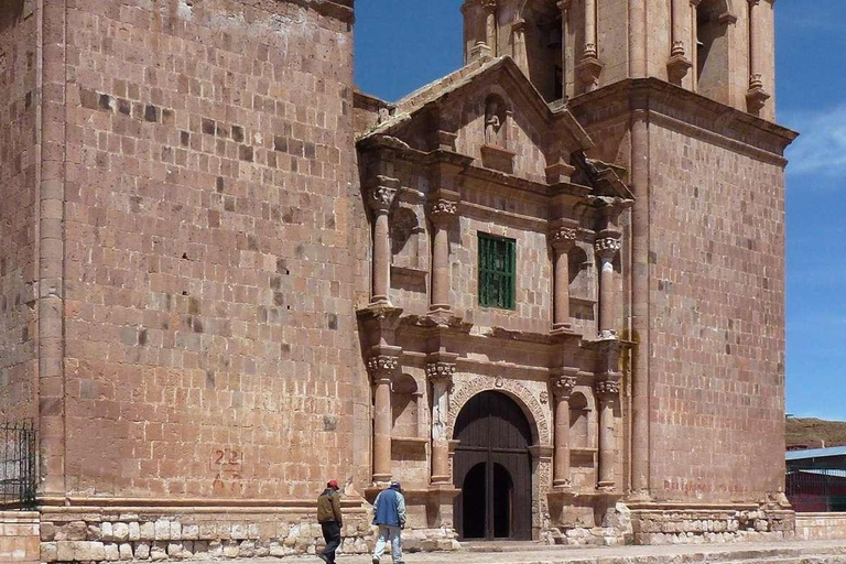 Z Puno: Wycieczka do Sillustani, Pucará i Tinajani