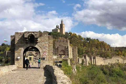 Day Trip to Bulgaria and Veliko Tarnovo from Bucharest