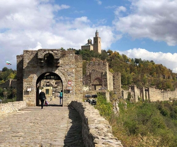 Day Trip to Bulgaria and Veliko Tarnovo from Bucharest