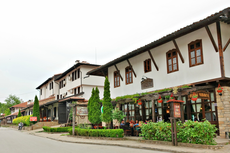 Day Trip to Bulgaria and Veliko Tarnovo from Bucharest