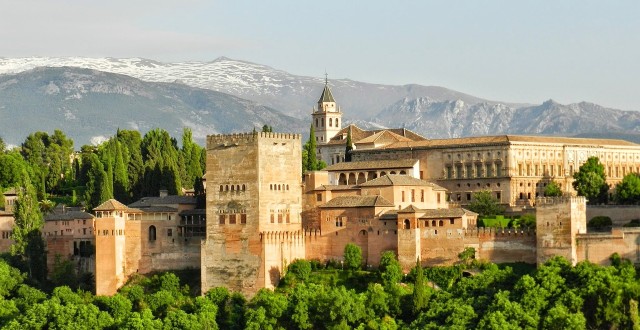 Visit Granada Generalife and Alcazaba Guided Tour without Tickets in Lanjarón