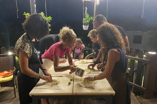 Lezione di cucina, cena e degustazione di vini a Lecce (Corigliano)
