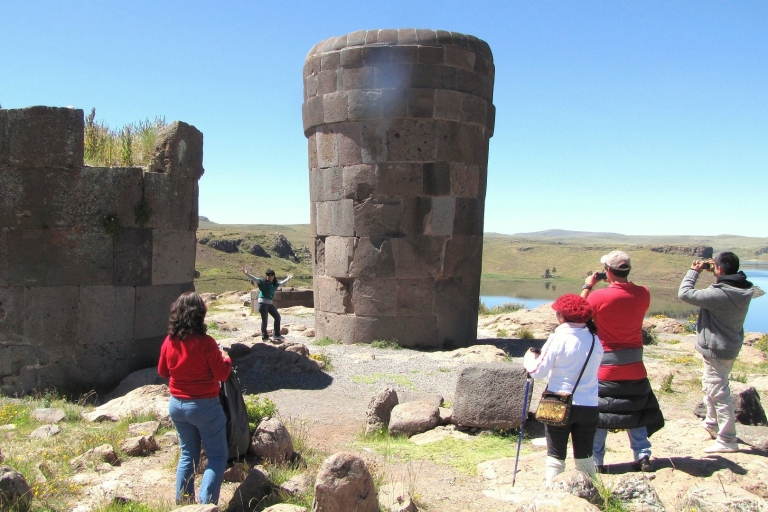 Desde Puno: Excursión a las Tumbas preincas de SillustaniExcursión a las tumbas preincas de Sillustani - Hoteles de ciudad