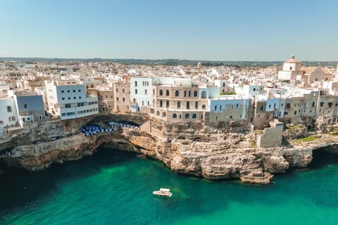 BEDSTE Grotta delle Rondinelle Polignano a Mare Krydstogter og bådture