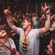 Krakow: Pub Crawl with 1 Hour of Unlimited Alcoholic Drinks
