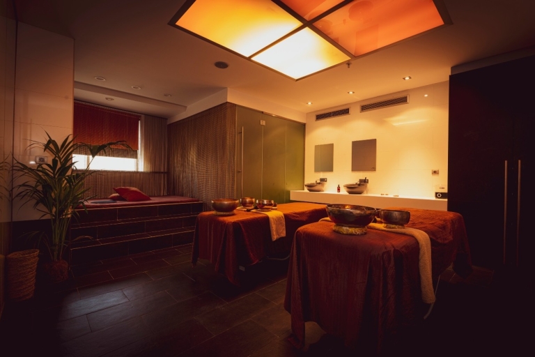 Valencia: Spa Wellness-ervaring in Hotel MeliáKaizen-massage van 60 minuten met toegang tot de spa voor 2 personen