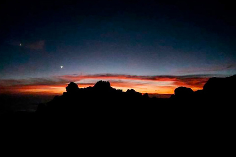 Teneriffa: Kvällstur med solnedgång och stjärnskådning på Teide + middagRundtur på engelska