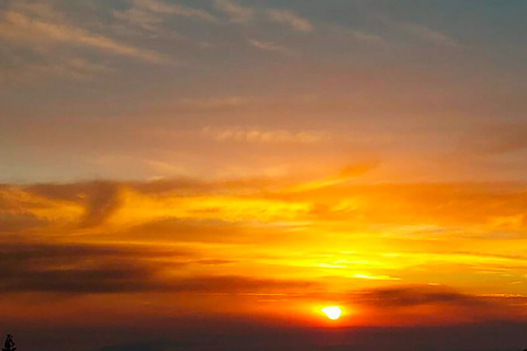 Tenerife: Tour serale al tramonto e osservazione delle stelle sul Teide + cenaTour in inglese