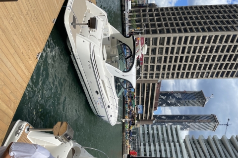 Private Luxusyacht Sightseeing Prosecco-KreuzfahrtToronto Luxusyacht Sightseeing Prosecco Cruise!