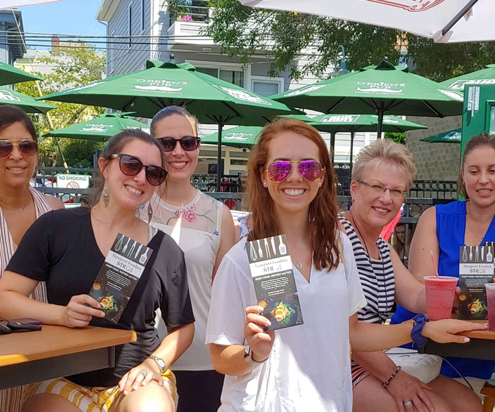 Newport: Local Foodies Walking Tour
