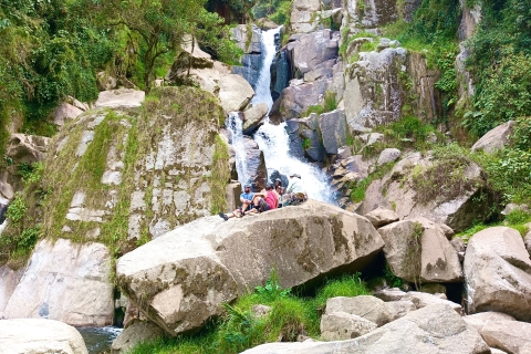 Medellín: viaje de un día a tirolesa privada y caminata a la cascada
