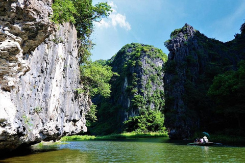 Excursion d'une journée à Ninh Binh, bus, guide, déjeuner et droits d'entrée